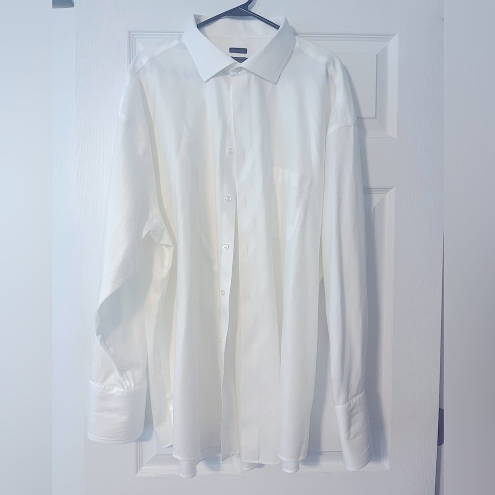 Jos A. Bank No Wrinkles Dress Shirt